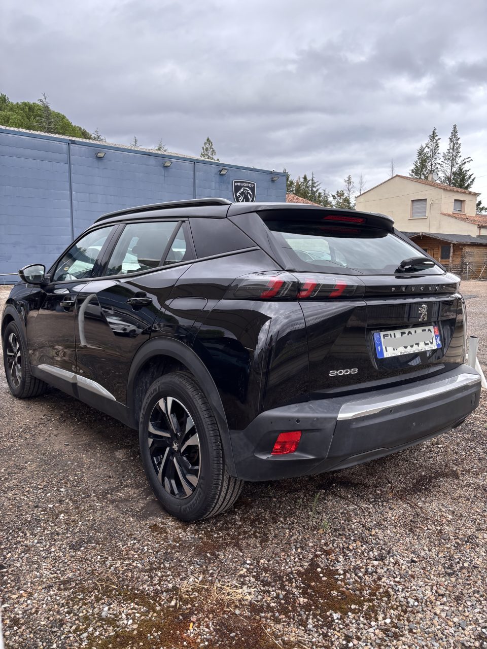 Peugeot 2008 ALLURE, noir — photo 2