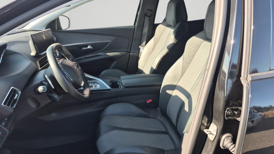 Peugeot 3008 ALLURE PACK, noir — photo 5