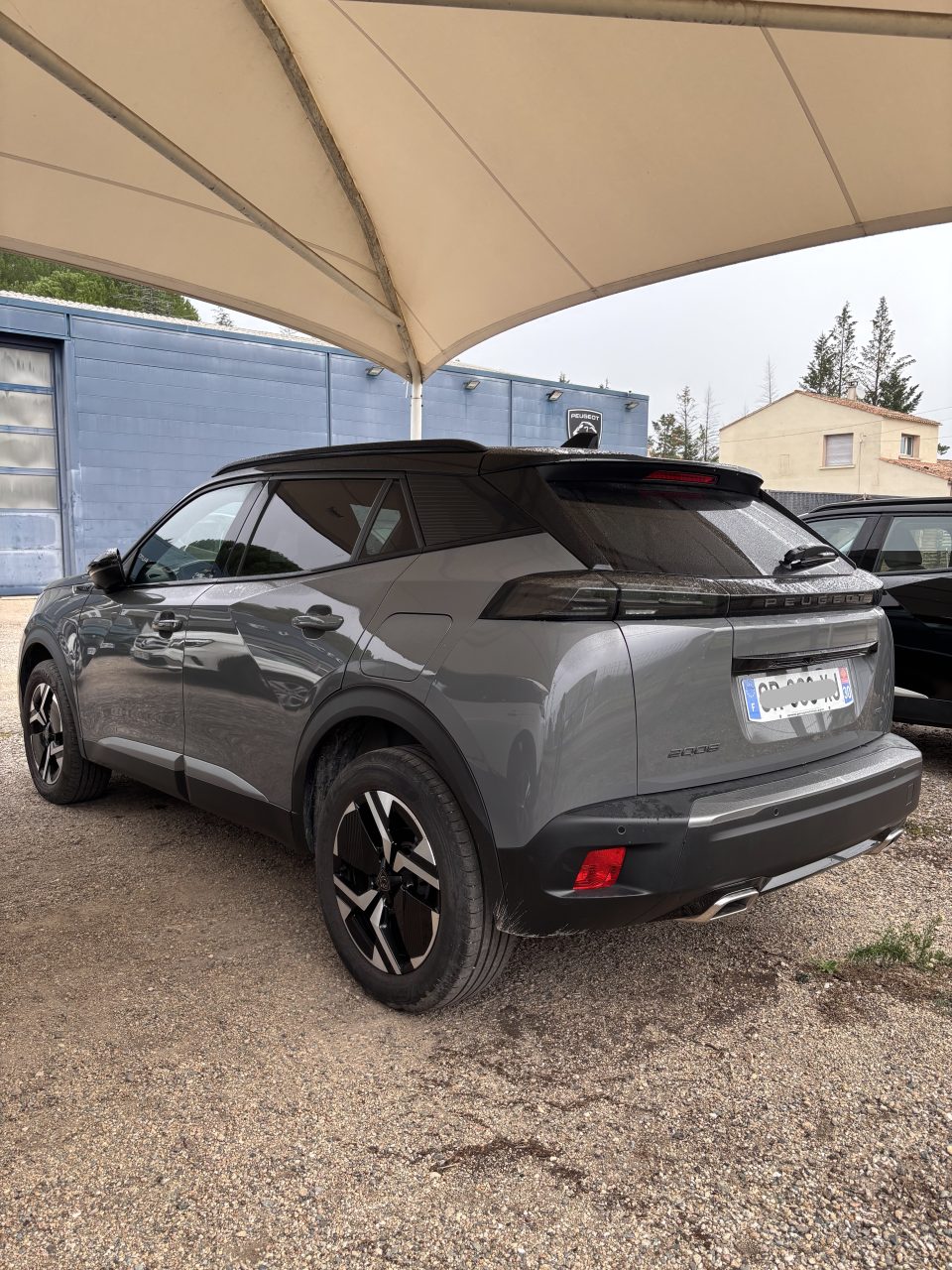 Peugeot 2008 GT, gris — photo 4