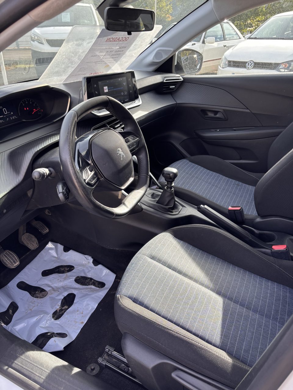 Peugeot 208 Premium Pack, blanc — photo 4