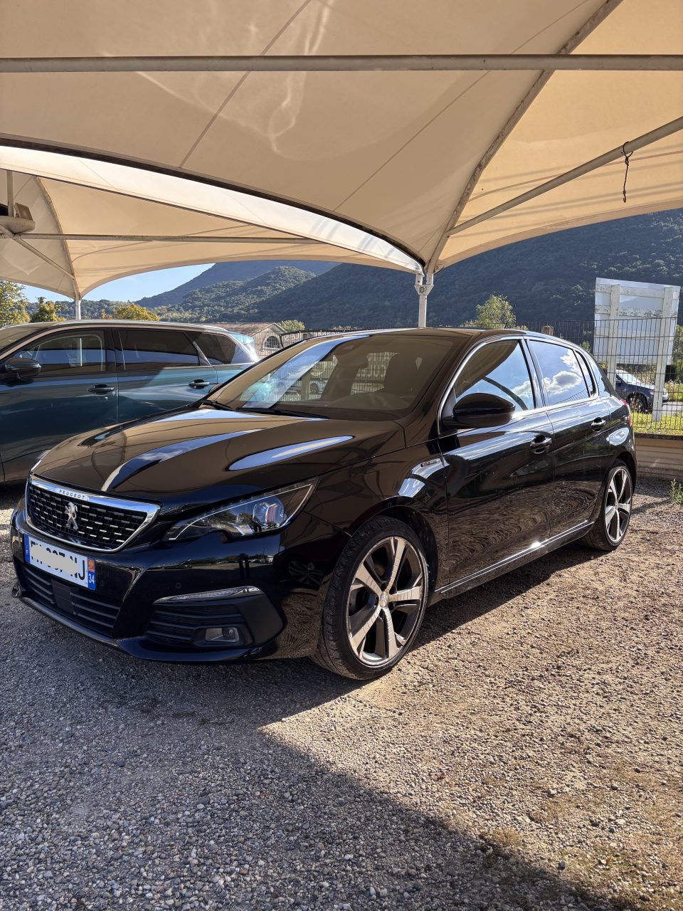Peugeot 308 GT LINE, noir — photo 1
