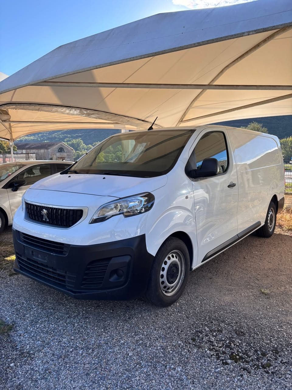 Peugeot Expert Long Asphalt, blanc — photo 1